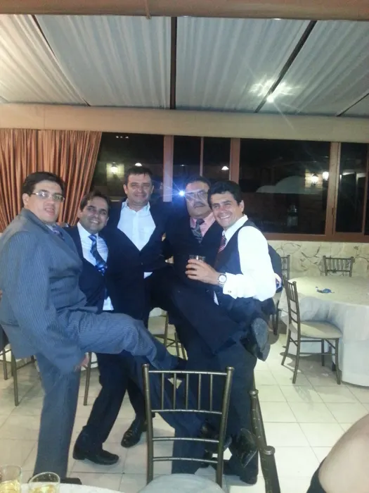 Todos para uno y uno para todos